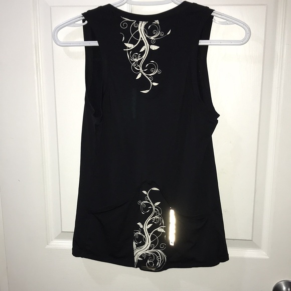 LouisGarneau Reflective Tank with pockets - Picture 6 of 10